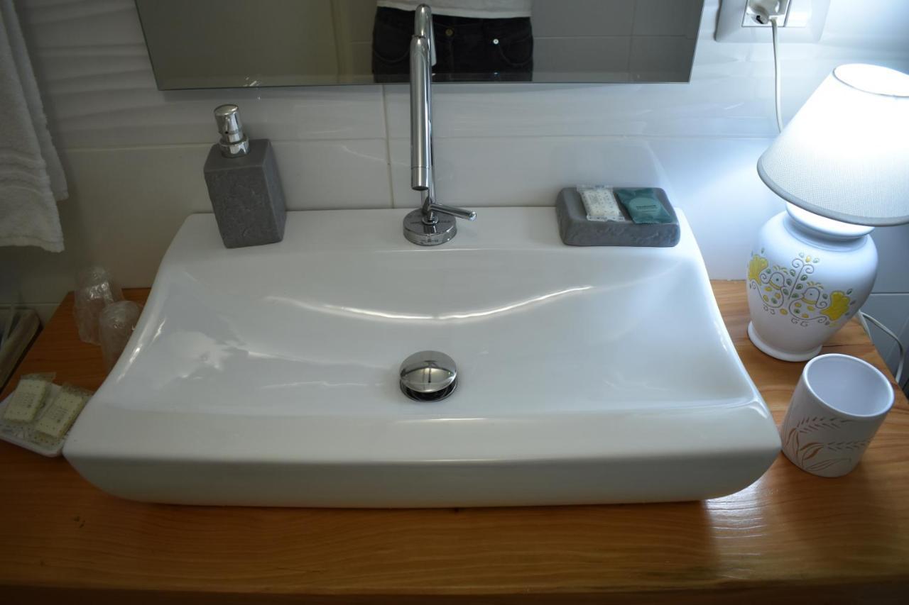 Domus Francy Hotel San Teodoro  Buitenkant foto