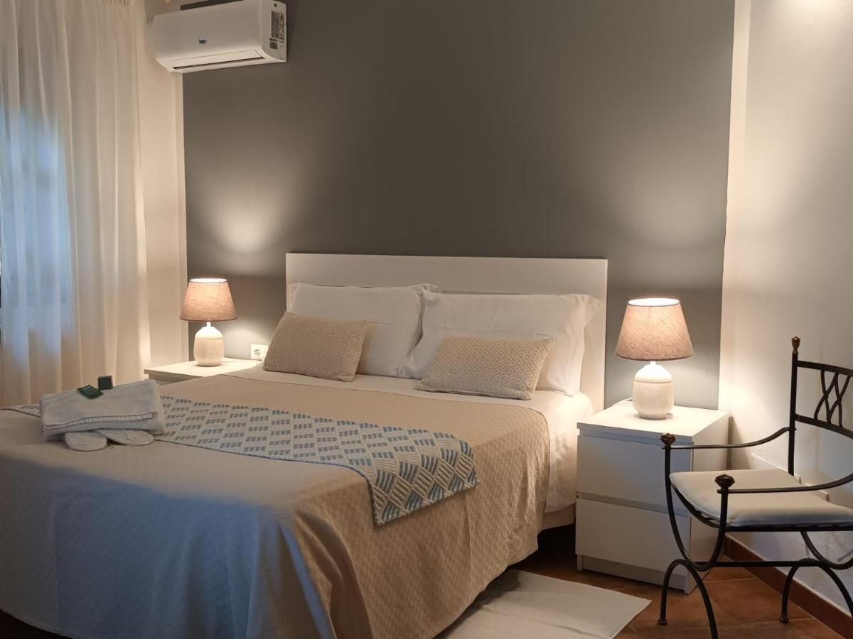 Domus Francy Hotel San Teodoro  Buitenkant foto
