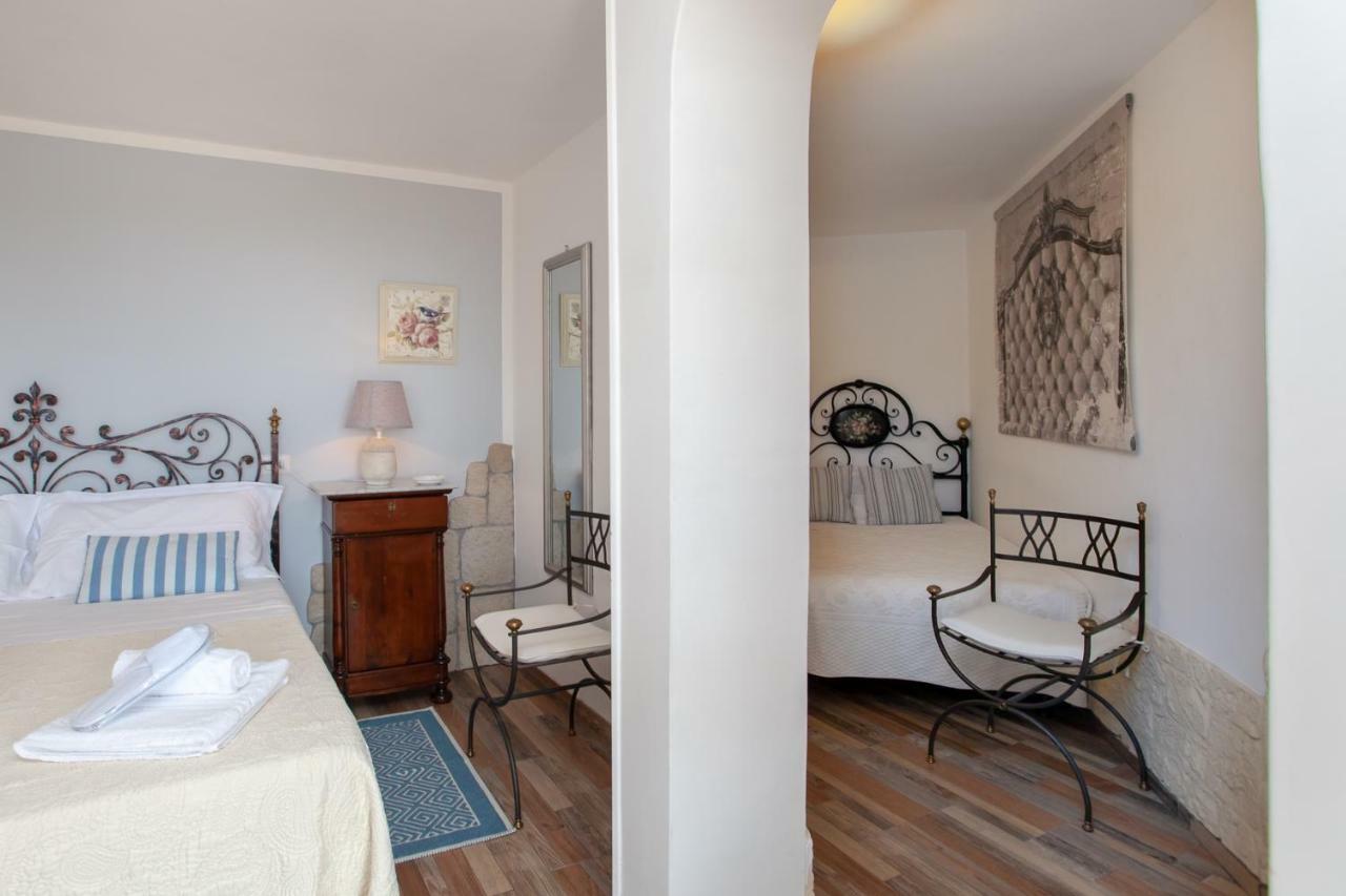 Domus Francy Hotel San Teodoro  Buitenkant foto