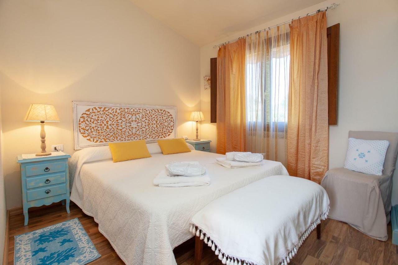 Domus Francy Hotel San Teodoro  Buitenkant foto