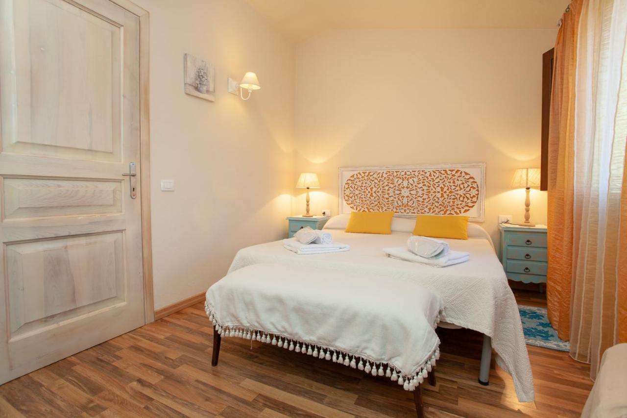 Domus Francy Hotel San Teodoro  Buitenkant foto
