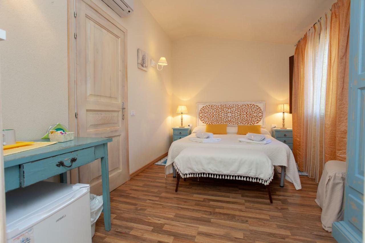 Domus Francy Hotel San Teodoro  Buitenkant foto