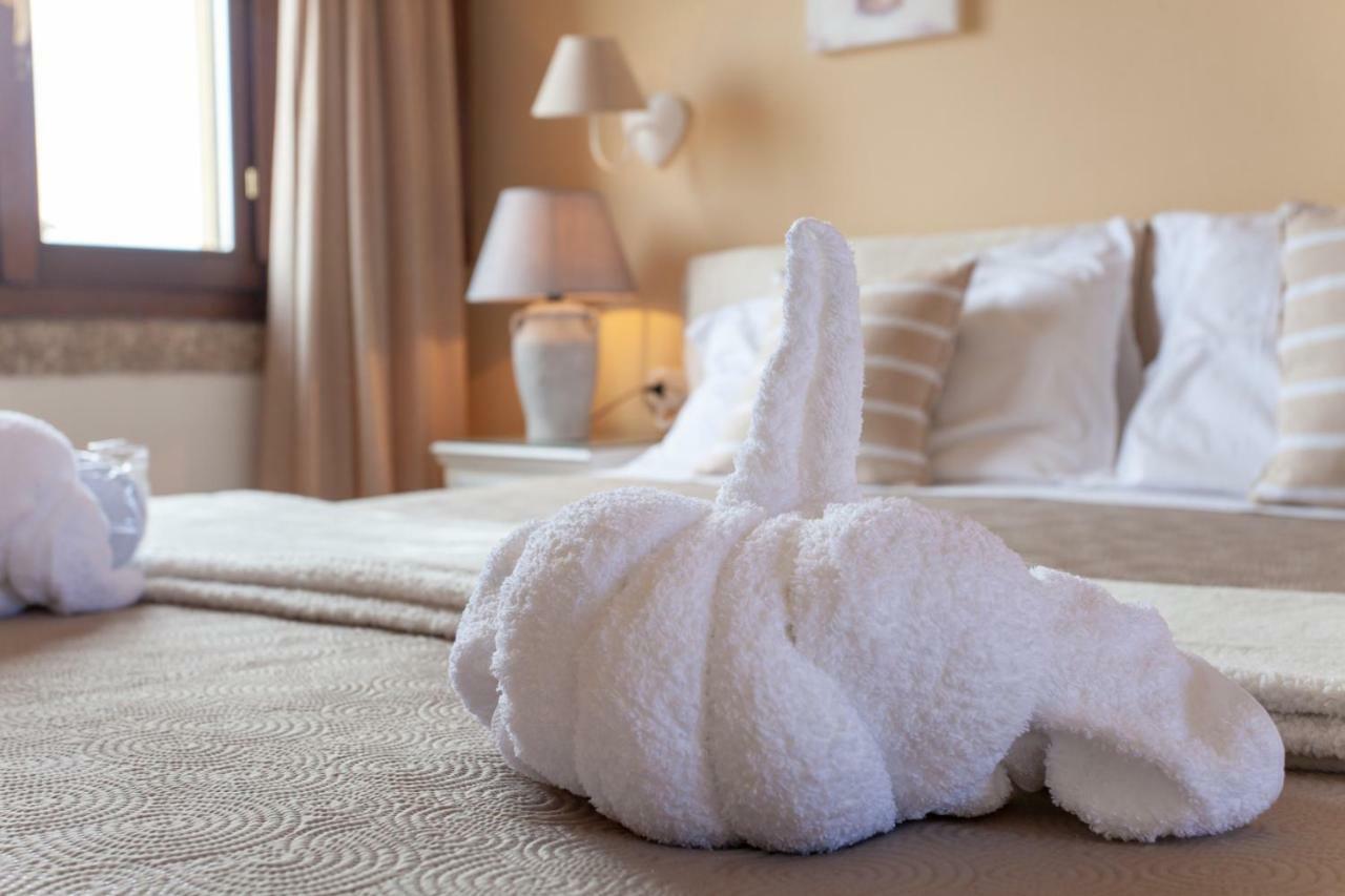 Domus Francy Hotel San Teodoro  Buitenkant foto